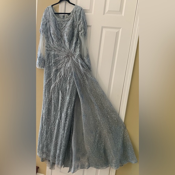 Couture Evening Gown - Picture 3 of 6